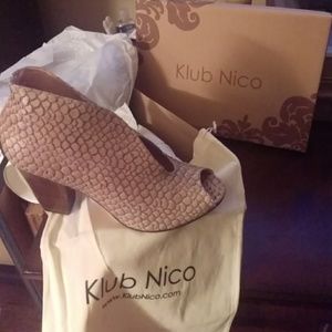 Klub Nico Aria booties